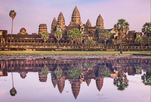 Retreat in Angkor, Kambodscha – Lakshmi erhebt sich aus den Tiefen des Ozeans Retreat in Angkor, Kambodscha – Lakshmi erhebt sich aus den Tiefen des Ozeans