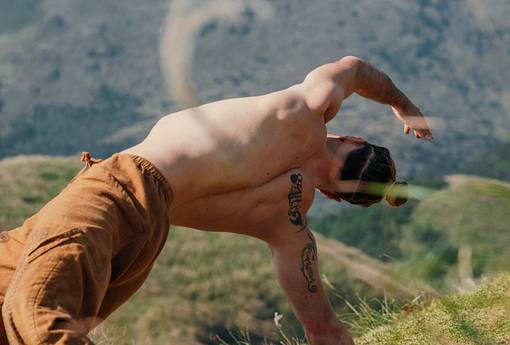 4 TAGE | Yoga Retreat mit Neil Werzer, Kaprun, Österreich 4 TAGE | Yoga Retreat mit Neil Werzer, Kaprun, Österreich