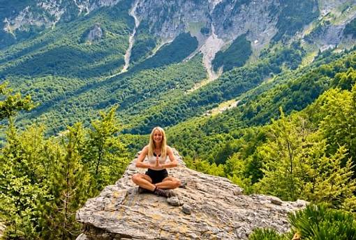 6 Tage Yoga Retreat & Wandern in Albanien – Albanische Alpen 6 Tage Yoga Retreat & Wandern in Albanien – Albanische Alpen