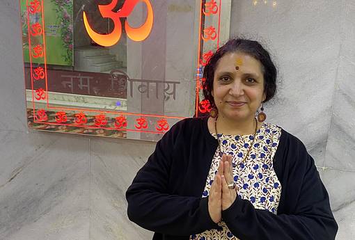 Between Ganges & Eternal Love – Varanasi & Vrindavan Between Ganges & Eternal Love – Varanasi & Vrindavan