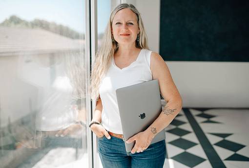 Soloselbständig - aber nicht alleine | Retreat-Workation für Solo-Selbständige, die Austausch, Klarheit und echte Umsetzung suchen Soloselbständig - aber nicht alleine | Retreat-Workation für Solo-Selbständige, die Austausch, Klarheit und echte Umsetzung suchen