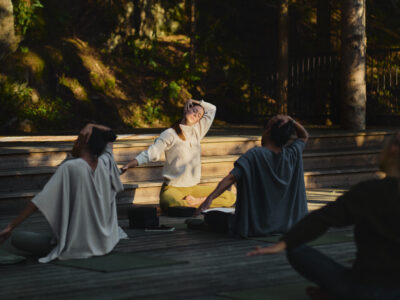 SLOW POWER YOGA | decelerate, harvest & grow