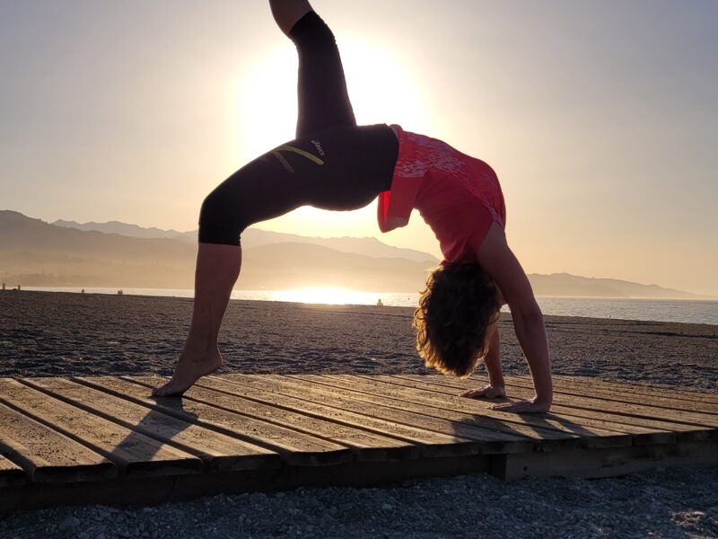 Sonne, Strand und Meer Yoga