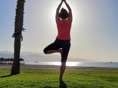 Sonne, Strand und Meer Yoga