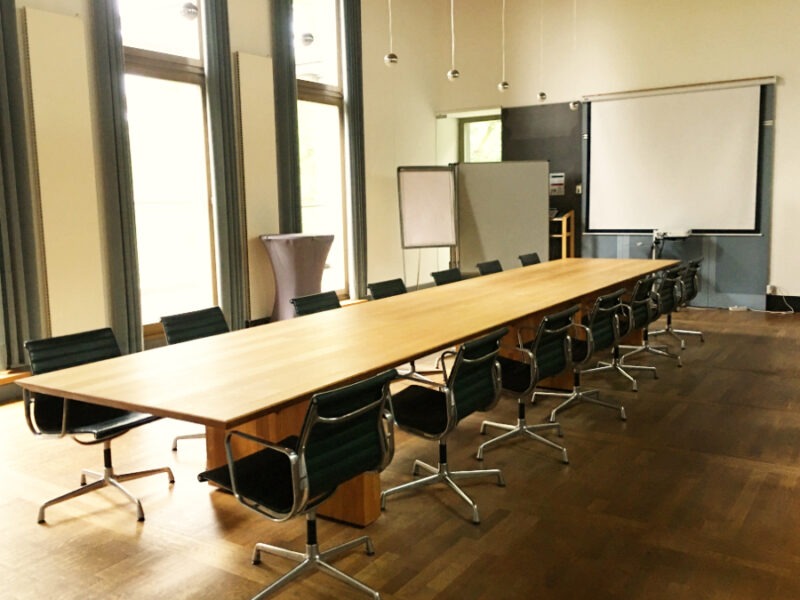 Wo Märchen heilen – Retreat mit märchenbasierten Aufstellungen, sanftem Yoga und Wald-Gesundheitstraining