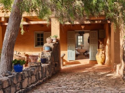 H E R Z L E U C H T E N ∼ Aus Deiner Fülle leben ∼ EXKLUSIVES VERWÖHNRETREAT FÜR FRAUEN AUF FUERTEVENTURA