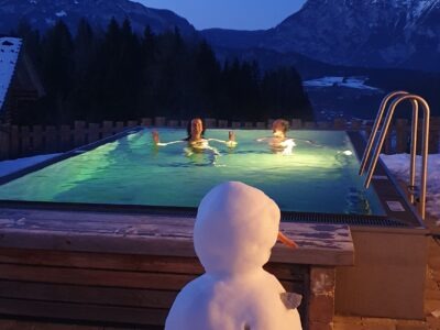 Schnee und Wellness Retreat im Luxus Chalet -ästhetischer Höhepunkt des Jahres