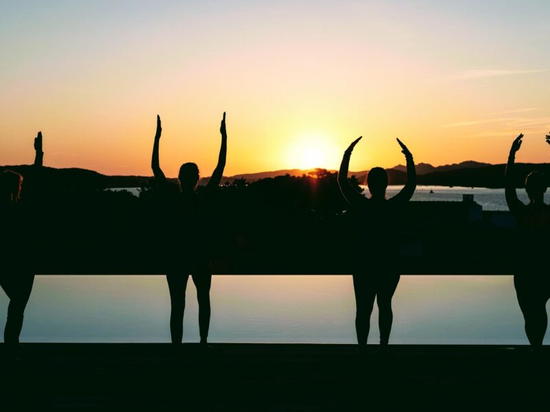 Pilatesflows Retreat Sardinien in BohoStyle Villa mit sardischer Köchin und Meerblick