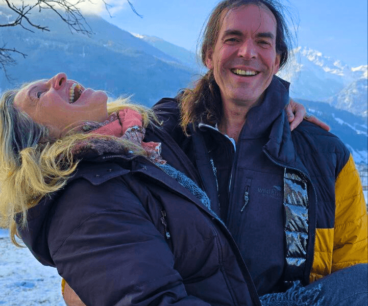 Schnee und Wellness Retreat im Luxus Chalet -ästhetischer Höhepunkt des Jahres