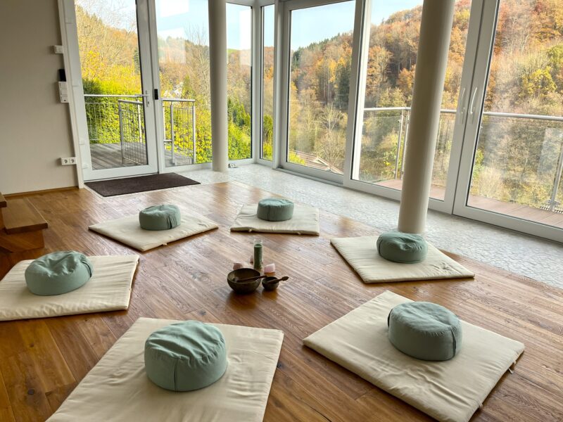 Fühle Verbundenheit - Dein Frauen-Retreat in der Eifel