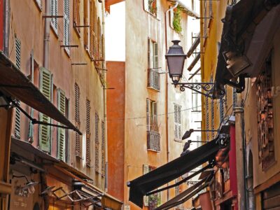 Auf den Spuren erwachter Weiblichkeit - Frauenretreat in Südfrankreich vom 06.-13.06.2026